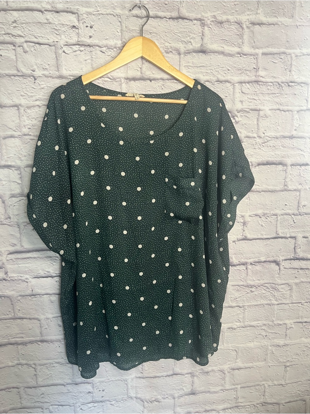 Maurices Green Polka Dot Blouse – Plus Size 3 (3X)